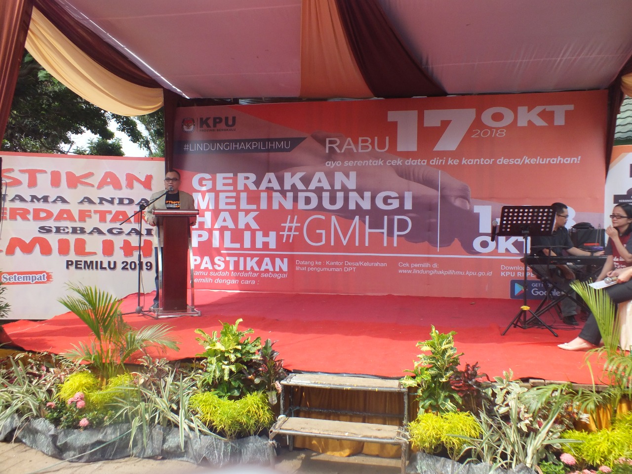 Ketua Bawaslu Provinsi Bengkulu  Menghadiri Acara Sosialisasi  Gerakan Melindungi Hak Pilih