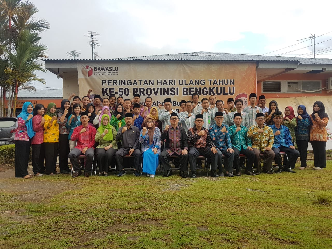 Upacara HUT ke-50 Provinsi Bengkulu  Di Lingkungan Bawaslu Provinsi Bengkulu