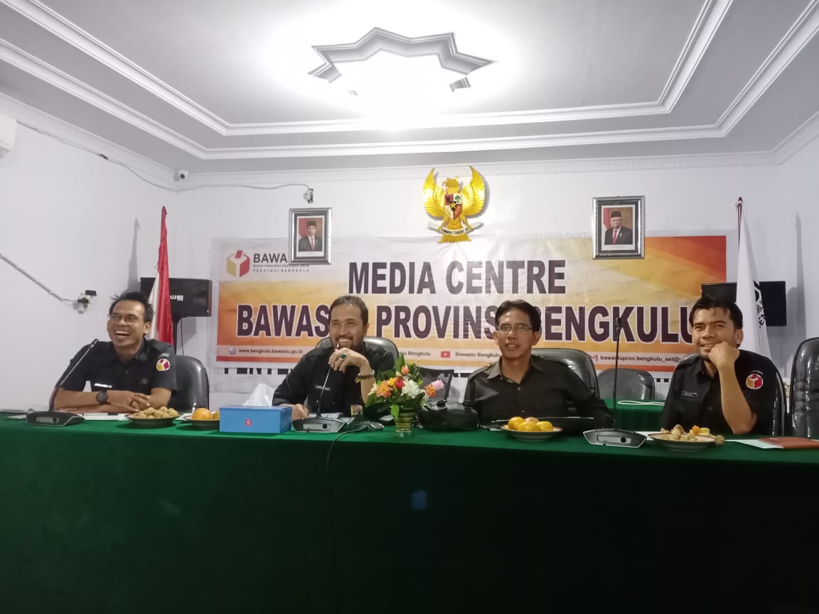 Video Conference dengan Anggota Bawaslu RI Fritz Edward Siregar S.H., LL.M PhD