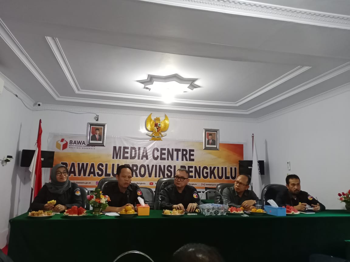 Rapat Pimpinan Bawaslu Provinsi Bengkulu Terkait Kesiapan Menghadapi Pilkada Serentak Tahun 2020