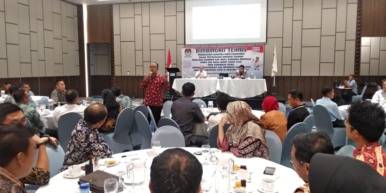 Ediansyah Hasan S.H., M.H.  Menyampaikan Materi Pada kegiatan yang di selengarakan KPU Provinsi Bengkulu