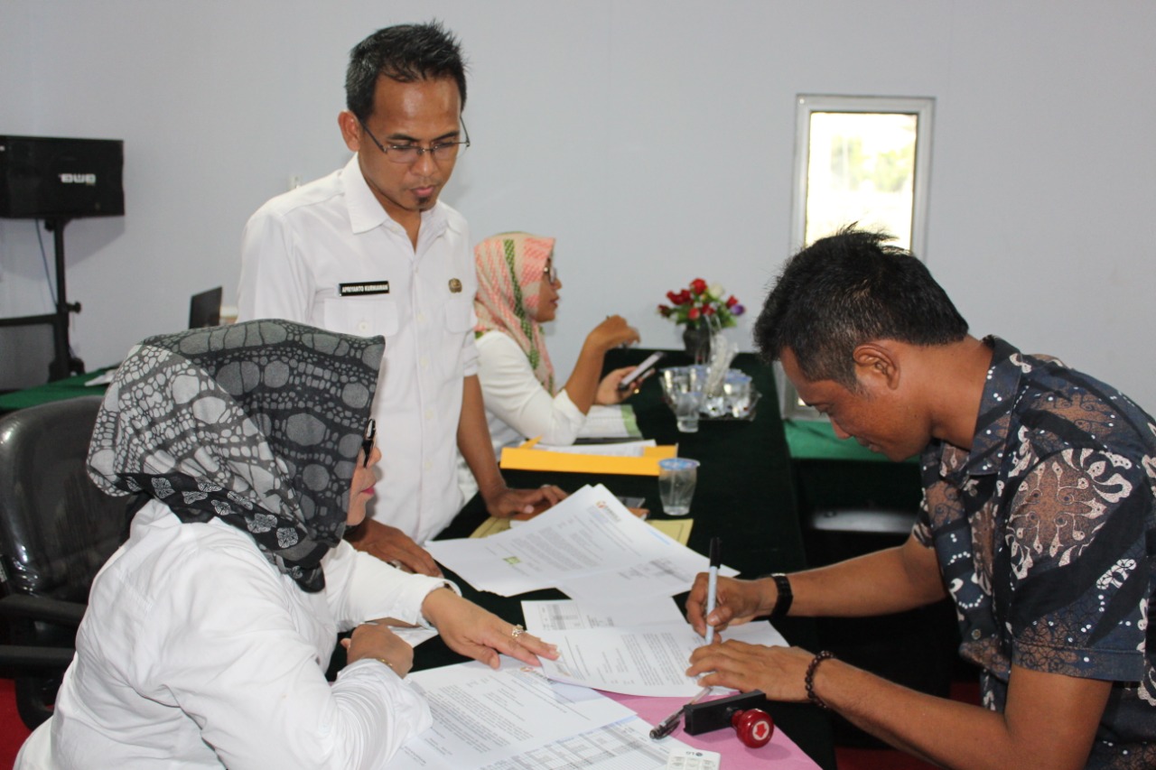 Rapat Tata Kelola Dana Hibah dan Penandatanganan SPTJM Dana Sharing Pilkada bagi Bawaslu Kabupaten/Kota se-Provinsi Bengkulu