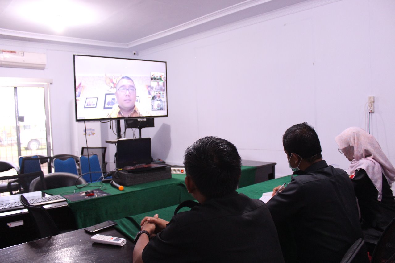 TETAP PRODUKTIF DITENGAH PANDEMI COVID-19, BAWASLU PROVINSI BENGKULU IKUT KELAS PENINGKATAN KAPASITAS PPID