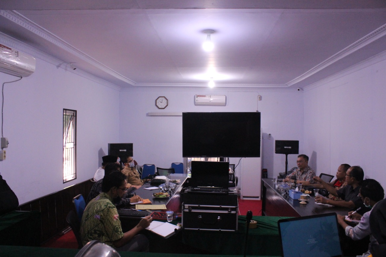 PASTIKAN KESIAPAN PENGAWASAN PILKADA SERENTAK 2020, PIMPINAN BAWASLU PROVINSI BENGKULU GELAR RAPAT INTERNAL