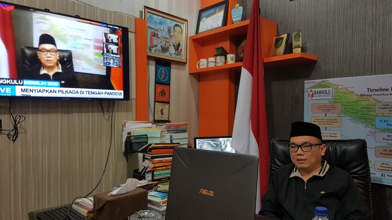 MENYIAPKAN PILKADA DI TENGAH PANDEMI