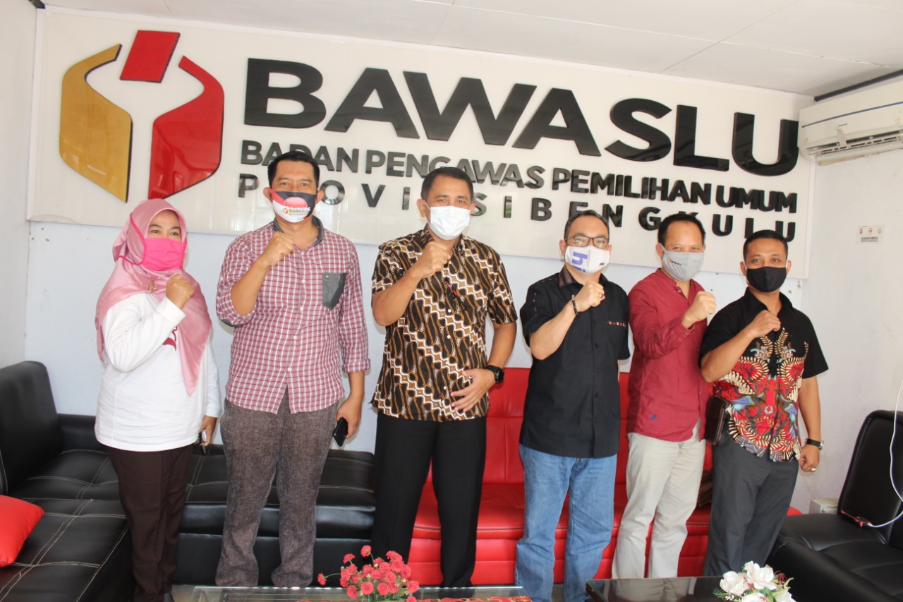KUNJUNGAN DIRESKRIMUM POLDA BENGKULU KE KANTOR BAWASLU PROVINSI BENGKULU