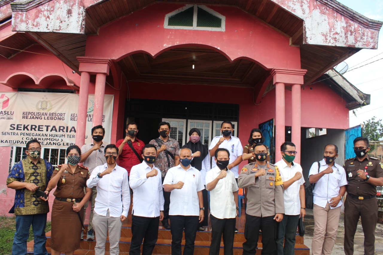 SENTRA GAKKUMDU PUSAT KUNJUNGI PROVINSI BENGKULU, TERKAIT KASUS PENANGANAN PELANGGARAN DI KABUPATEN REJANG LEBONG