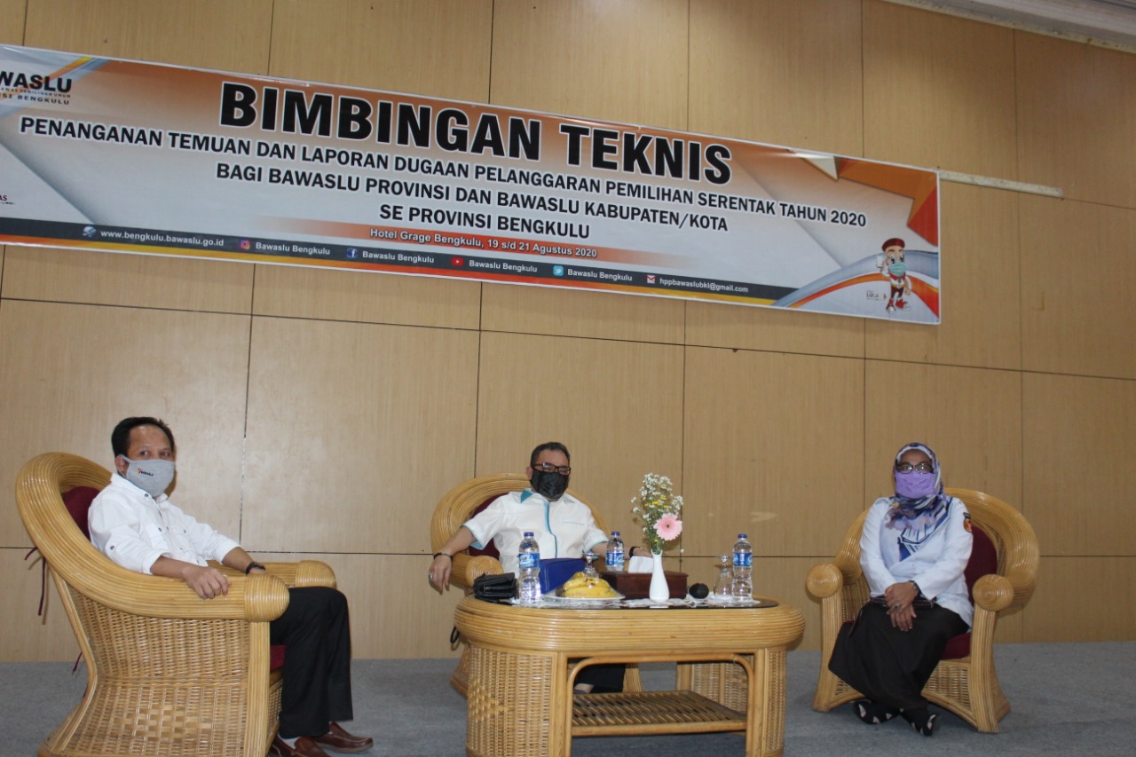 BIMBINGAN TEKNIS PENANGANAN TEMUAN DAN LAPORAN DUGAAN PELANGGARAN PEMILIHAN SERENTAK TAHUN 2020