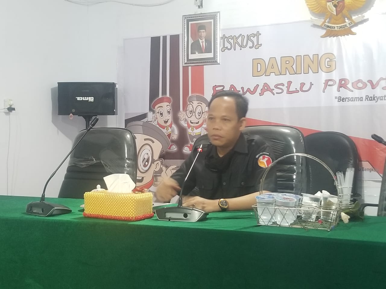 Bengkulu-Badan Pengawas Pemilihan Umum (Bawaslu) Provinsi Bengkulu (7/08/2020) Koordinator Divisi Penindakan Pelanggaran Halid Saifullah, S.H.,M.H mengikuti kegiatan Zoom Meting dengan Kordinator Divisi Penindakan Pelanggaran Bawaslu Republik Indonesia.