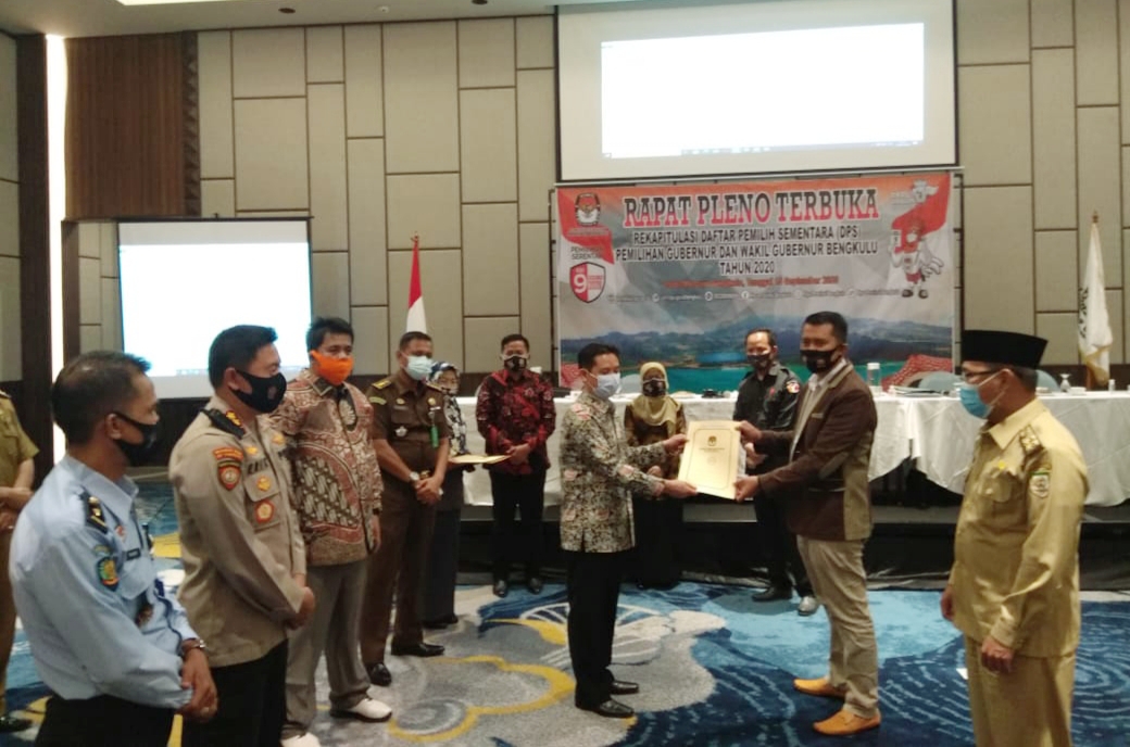 Rapat Pleno Terbuka Rekapitulasi Daftar Pemilih Sementara (DPS) Pemilihan Gubernur dan Wakil Gubernur Bengkulu 2020