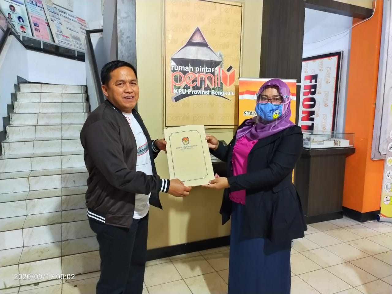 Pengawasan Penyerahan Berkas Perbaikan Syarat Bacalon Gubernur dan Wakil Gubernur Tahun 2020