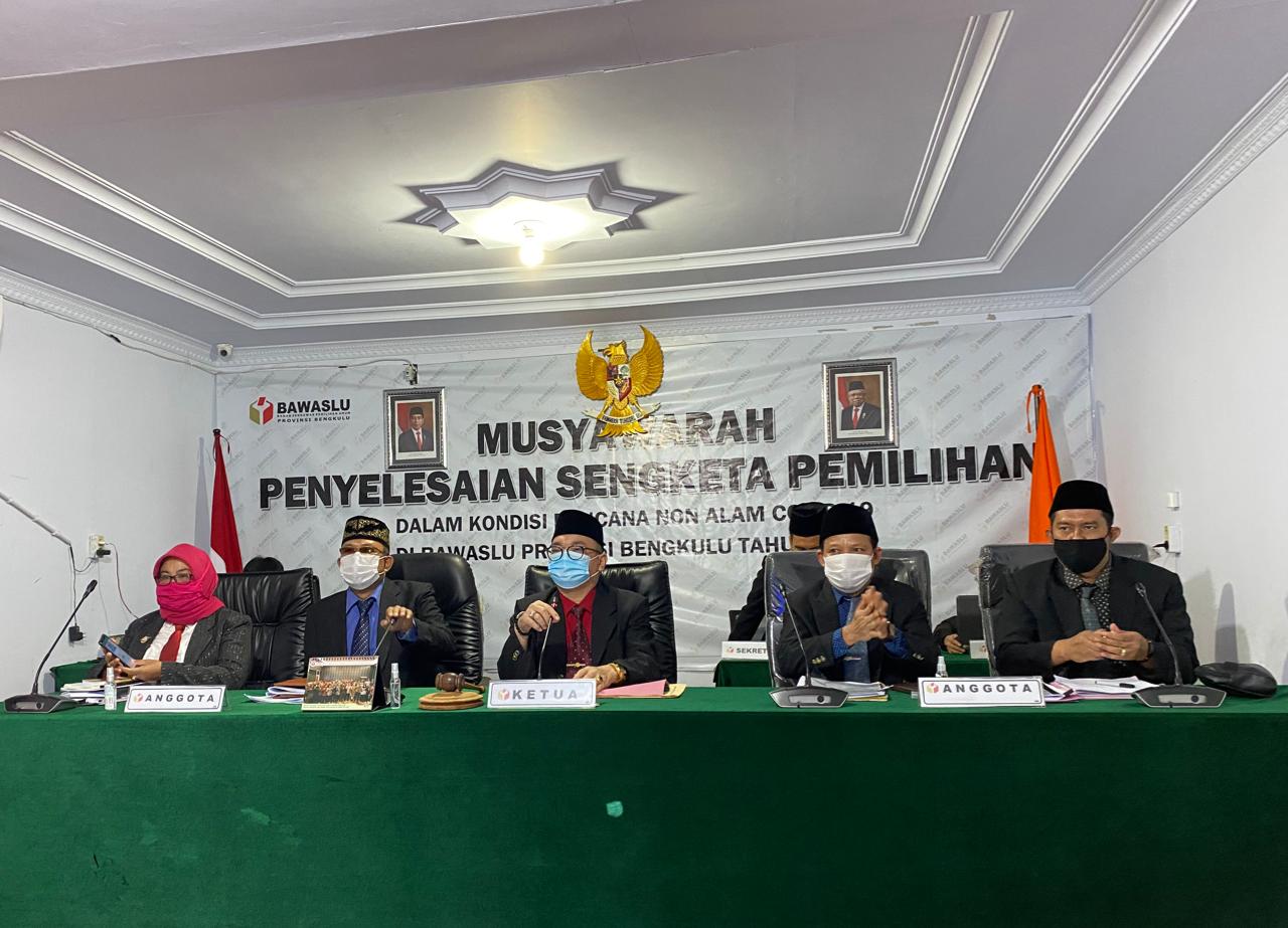MUSYAWARAH PENYELESAIAN SENGKETA PEMILIHAN AGENDA MENDENGARKAN KETERANGAN SAKSI/AHLI PEMOHON