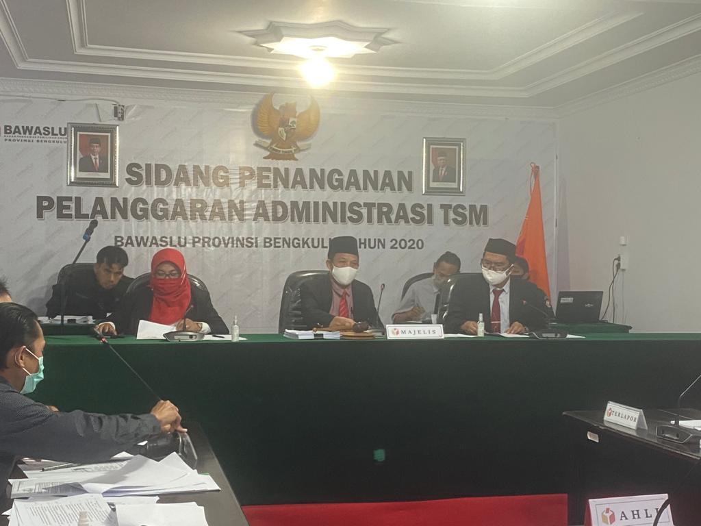 BAWASLU PROVINSI BENGKULU MENGGELAR SIDANG PEMERIKSAAN PELANGGARAN ADMINISTRASI PEMILIHAN TSM: DALAM PEMILIHAN BUPATI DAN WAKIL BUPATI REJANG LEBONG TAHUN 2020