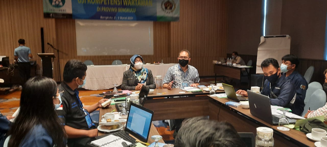 Jadi Narsum Dewan Pers, Patimah Jelaskan Tentang Pidana Pemilu