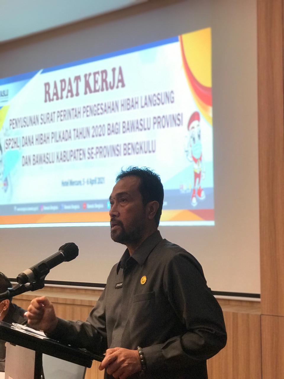 Keuangan Bawaslu Provinsi Bengkulu Laksanakan Raker Penyusunan SP2HL Dana Hibah Pilkada Tahun 2020