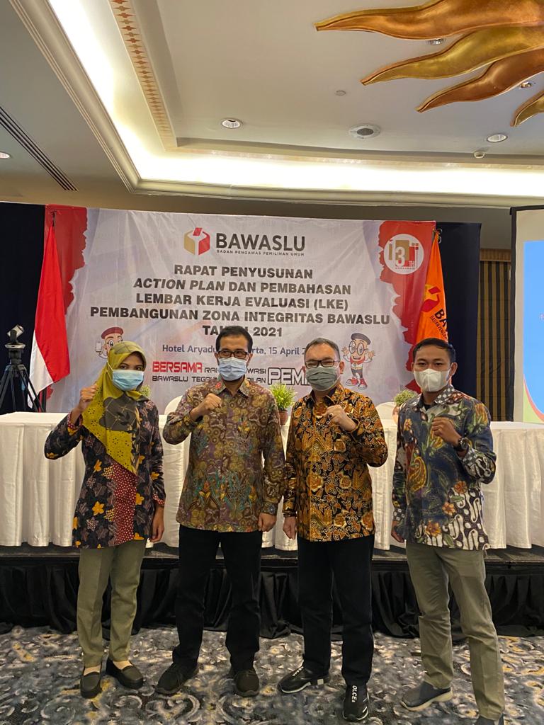 RAPAT PENYUSUNAN ACTION PLAN DAN PEMBAHASAN LKE PEMBANGUNAN ZONA INTEGRITAS BAWASLU TAHUN 2021