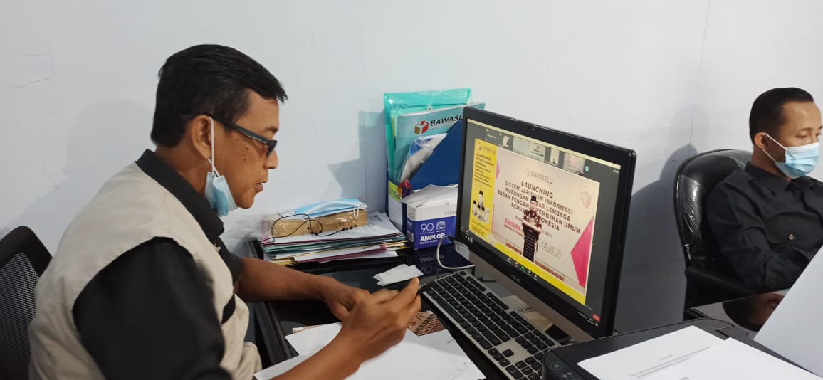 Bawaslu RI Louncing Si jari