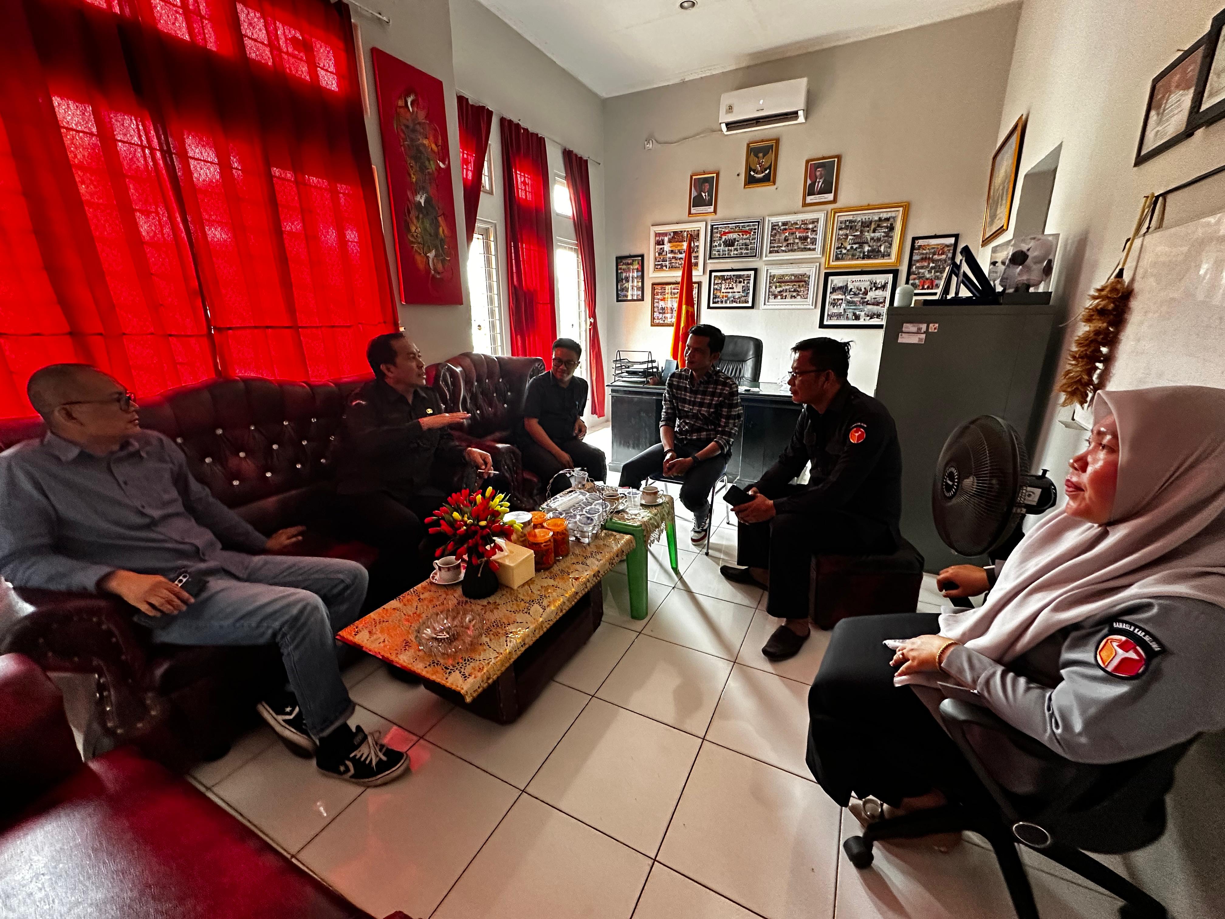 Asmara Wijaya dan Sapni Syahril Lakukan Supervisi Persiapan Penyusunan Laporan Keuangan di Bawaslu Kabupaten Seluma dan Bawaslu Kabupaten Kaur