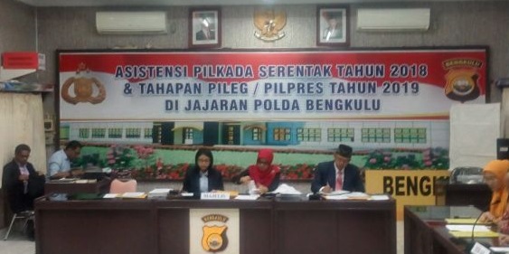 Anggota DKPP RI, Ibu Ida Budhiarti menjadi Ketua Majelis Pemeriksa dalam Sidang Pemeriksaan Pelanggaran Kode Etik di Bengkulu