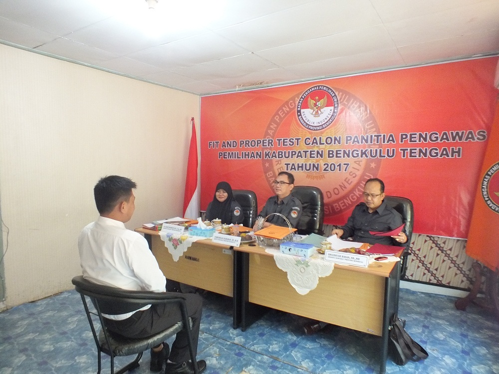 Uji Kelayakan dan Kepatutan Calon Panwaslu Kabupaten Bengkulu Tengah