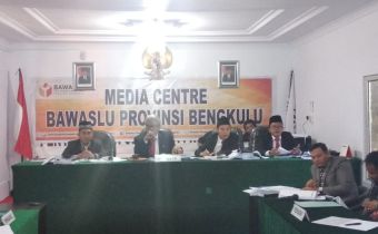 DKPP menggelar sidang pemeriksaan dugaan pelanggaran kode etik penyelenggara pemilu dengan nomor perkara 186-PKE-DKPP/VII/2019.