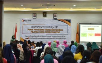 Perempuan Punya Andil Besar Awasi Pilkada, Dewi: Saatnya Bergerak Perangi Politik Uang