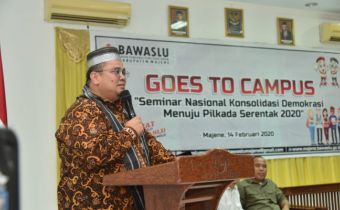 Ajak Mahasiswa Didik Masyarakat, Bagja: Politik Uang Gadaikan Masa Depan