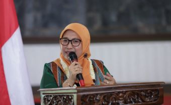 Dewi Ajak Mahasiswa Unmura Tak Jadi Pemilih Pragmatis