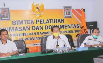 TINGKATKAN KAPASITAS SDM HUMAS, BAWASLU PROVINSI BENGKULU GELAR BIMTEK PELATIHAN KEHUMASAN BAGI BAWASLU PROVINSI DAN BAWASLU KABUPATEN/KOTA