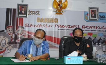 BAWASLU DAN KEMENKES TANDATANGANI NOTA KESEPAHAMAN TENTANG DUKUNGAN PEMERIKSAAN KESEHATAN BAGI ANGGOTA DAN SEKRETARIAT PANWASCAM, ANGGOTA PENGAWAS DESA/KELURAHAN DAN PTPS