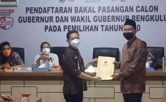 Bawaslu Provinsi Bengkulu Hadiri Rapat Pleno Terbuka Penyampaian Hasil Verifikasi Administrasi Bacalon Gubernur dan Wakil Gubernur Bengkulu 2020