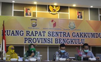 Rapat Pokja Pengawasan Pencalonan, Bawaslu dan Dinas Pendidikan teliti Keabsahan Syarat ADM Bacalon Gubernur dan Wakil Gubernur Bengkulu