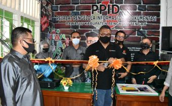 Fritz Sampaikan Pesan dan Harapan untuk PPID Bawaslu di Bengkulu