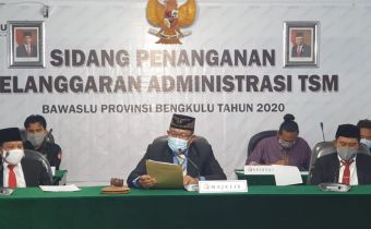 Sidang Pembacaan Putusan Pendahuluan Pelanggaran Administrasi Pemilihan TSM