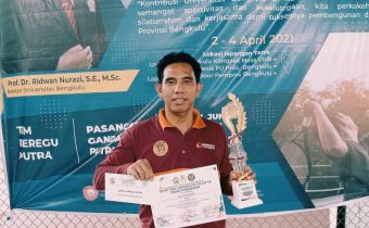 Keren! Bawaslu Bengkulu Raih Juara 3 di Ajang Kejuaraan Tenis Beregu Rektor Cup UNIB XXI