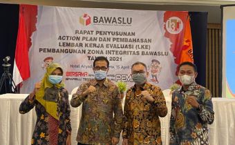 RAPAT PENYUSUNAN ACTION PLAN DAN PEMBAHASAN LKE PEMBANGUNAN ZONA INTEGRITAS BAWASLU TAHUN 2021