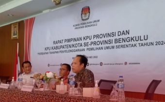 Ketua Bawaslu Provinsi Bengkulu Halid Saifullah Hadiri Rapim KPU se Provinsi Bengkulu