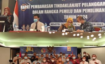 Rapat Pembahasan Tindak Lanjut Pelanggaran Administrasi Dalam Rangka Pemilu Dan Pemilihan Serentak Tahun 2024.