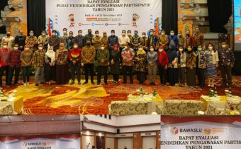 Rapat Evaluasi Pusat Pendidikan Pengawasan Partisipatif Tahun 2021
